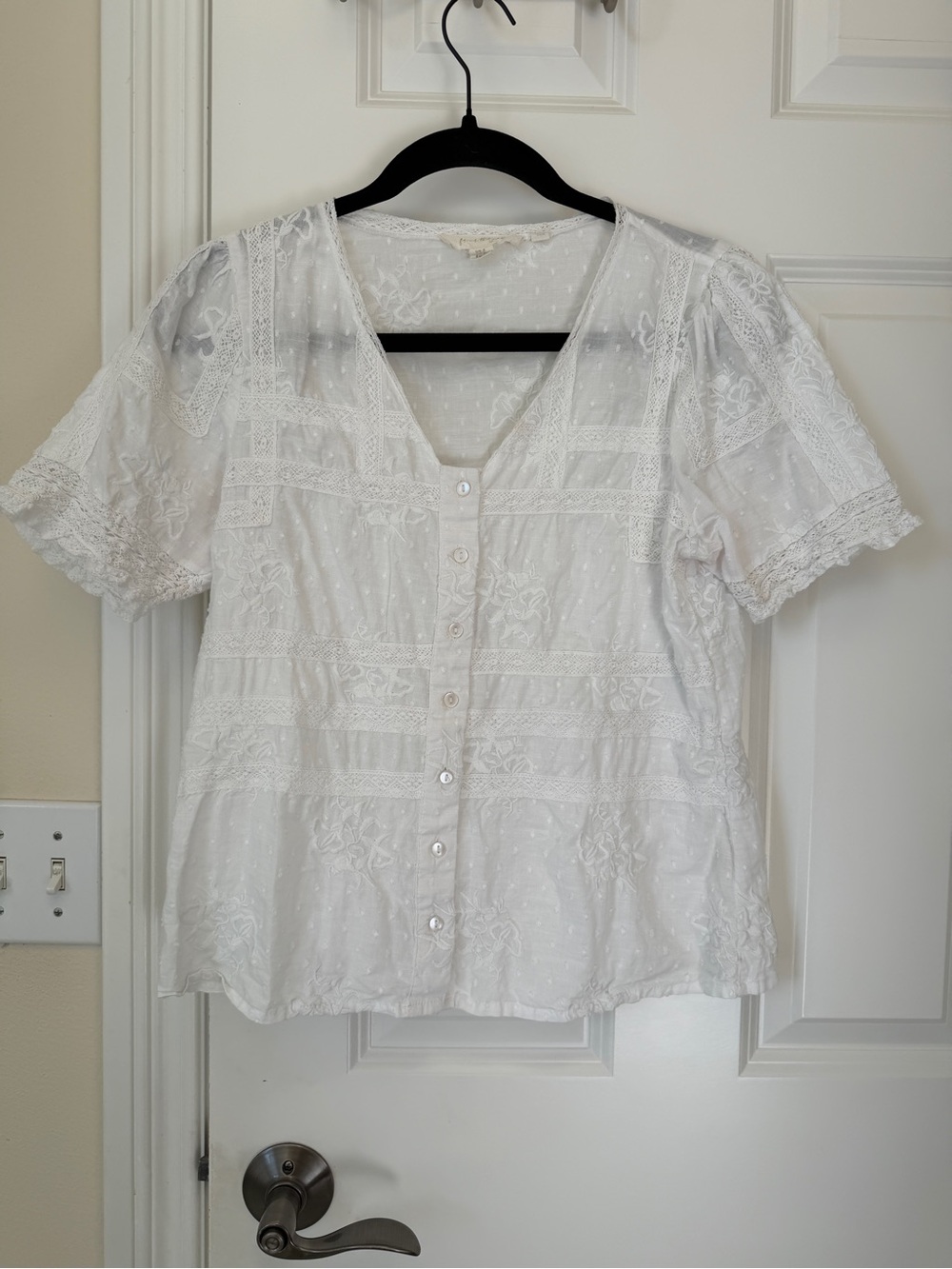 Anthropologie White Lace Button-Front Women's Top - Picture 2 of 4